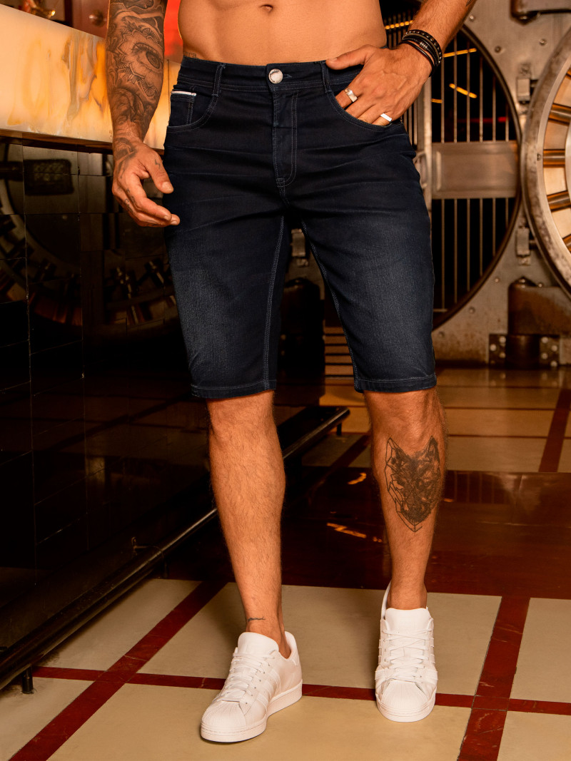 Bermuda masculina slim jeans escuro super elasticidade