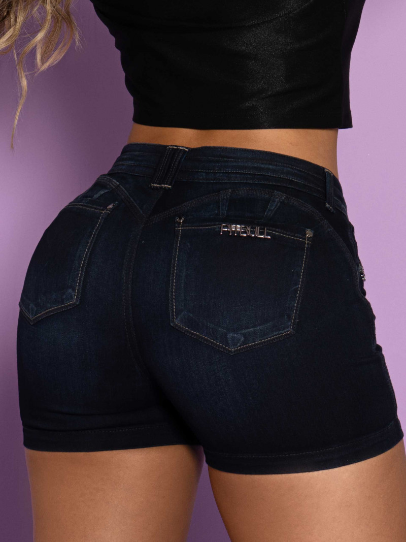Short jeans preto feminino com lycra rasgado empina bumbum